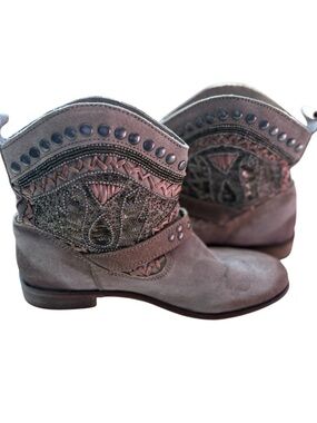 Naughty Monkey Lysandra Ankle Boots Size 9 Pre-Owned Condition Western Inspired